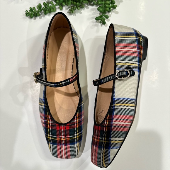 J.CREW ANAYA MARY JANE FLATS IN SNOWY STEWART TARTAN SIZE 7 - Picture 2 of 9